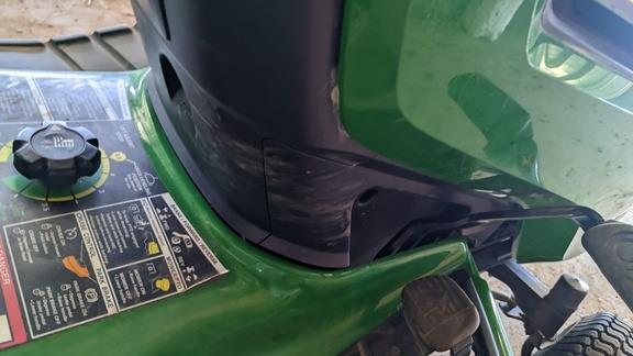 Photo 2. John Deere X350R lawn mower