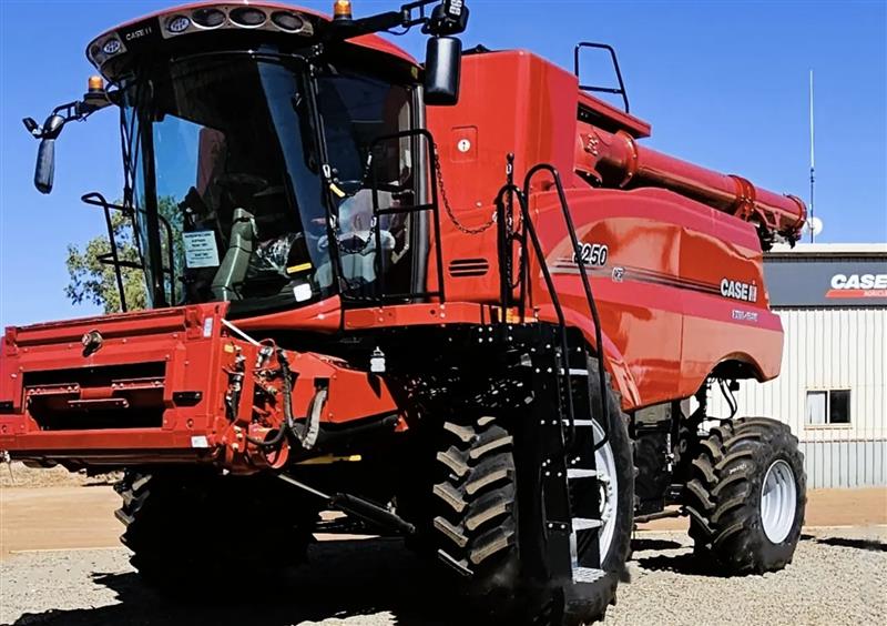 Photo 5. Case IH 7250 Axial flow combine harvester