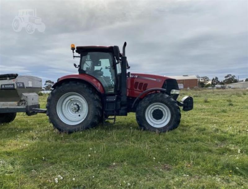 Photo 5. Case IH Puma 165 tractor