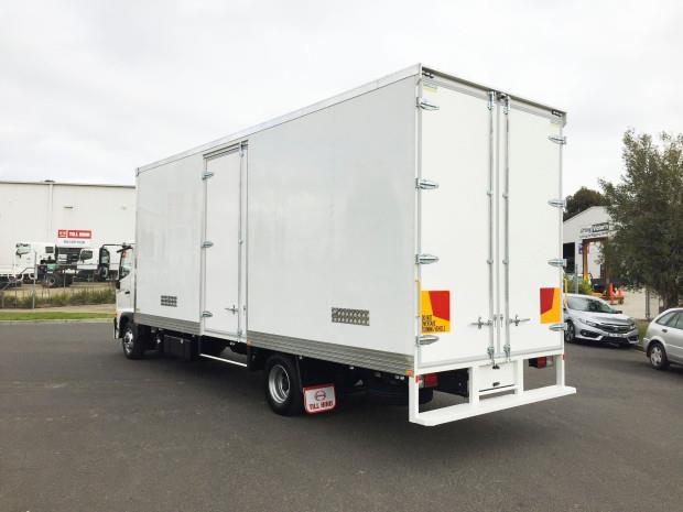 Photo 5. Hino FD 1124-500 Series Pantech