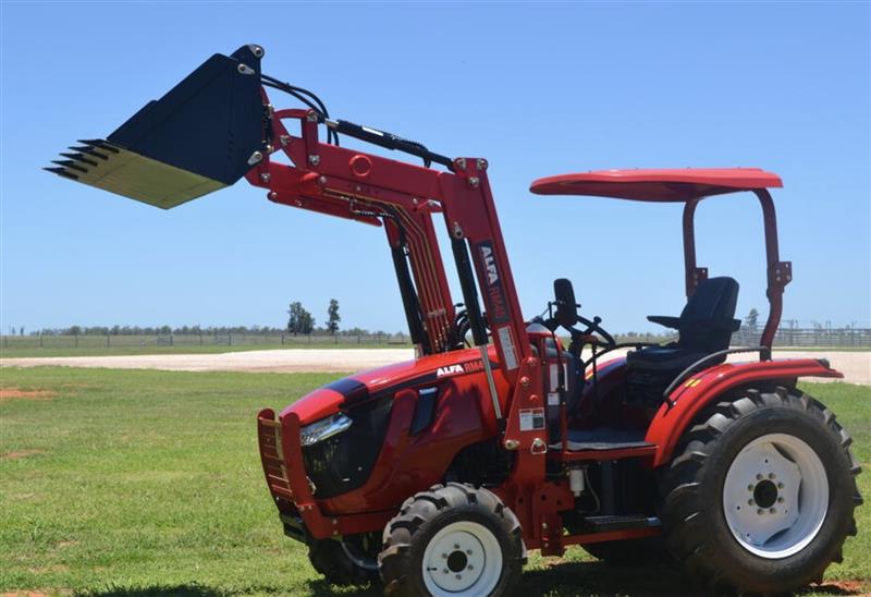 Photo 5. Alfa RM45 4wd ROPS fel tractor