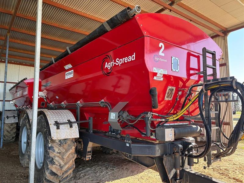 Photo 5. AGRI-SPREAD AS2220T