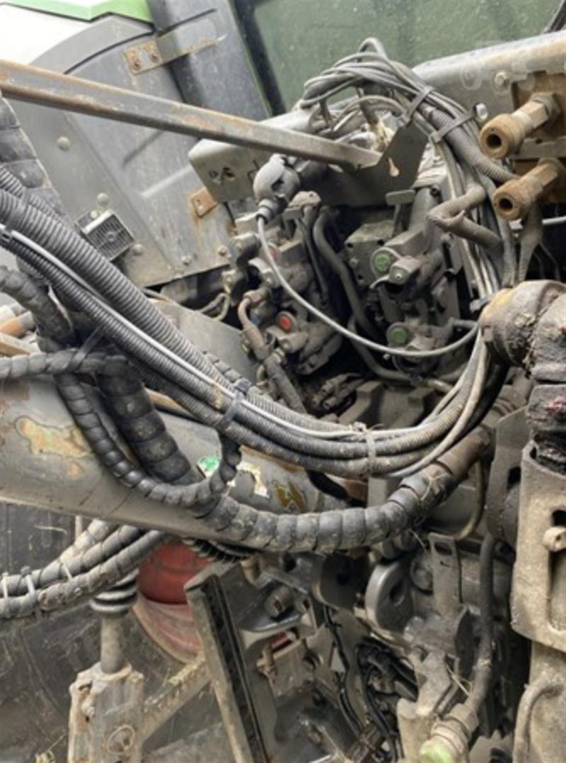 Photo 5. Fendt 930 Vario tractor