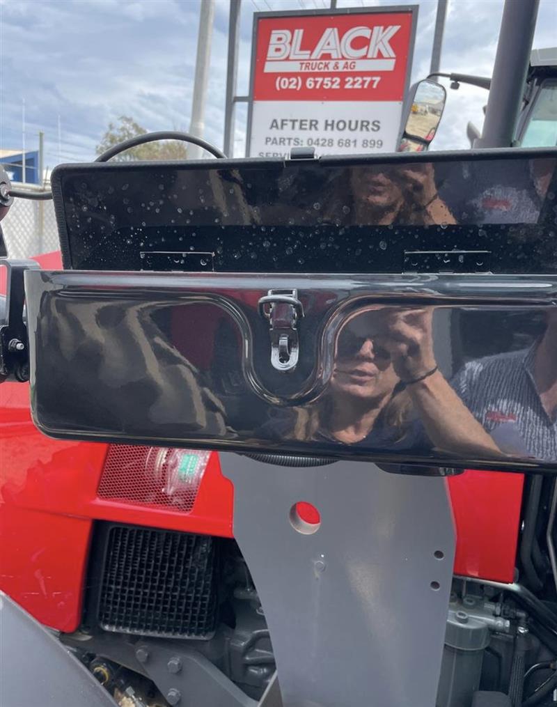 Photo 5. Massey Ferguson 5710 ES CAB tractor