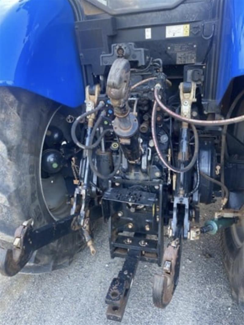 Photo 5. New Holland T7.210 tractor
