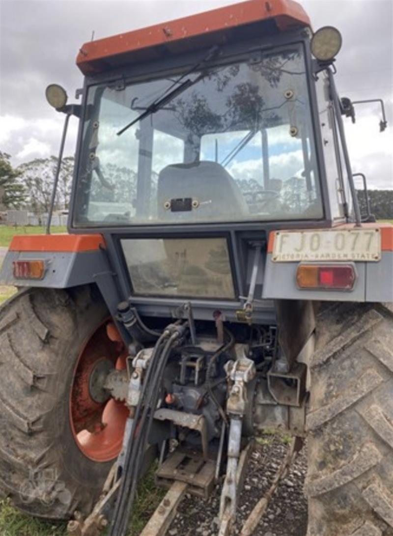 Photo 5. Kubota M8580 tractor