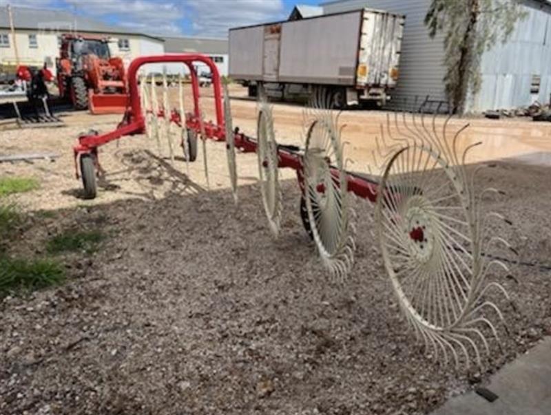 Enorossi RT9 hay rake, Hay Silage Equip AA Other QLD Power Farming