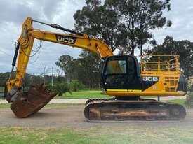 Photo 3. JCB JS220 Tracked-Excav Excavator