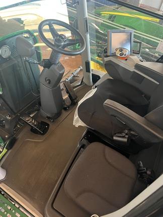 Photo 3. Goldacres G6 self propelled sprayer