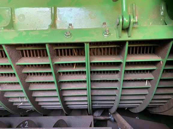 Photo 3. John Deere S680 combine harvester