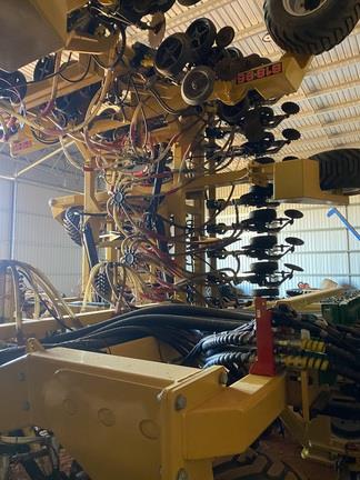 Photo 3. Serafin S1896 airseeder