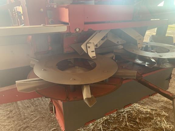 Photo 2. Bredal K85 spreader