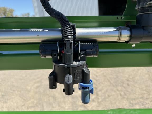 Photo 2. John Deere R4045 self propelled sprayer