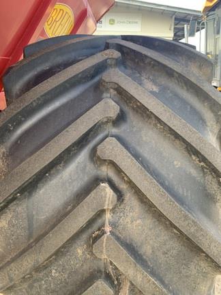 Photo 4. Bredal K125 spreader