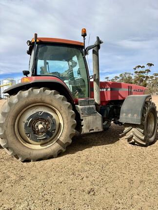 Photo 3. Case IH MX230 tractor