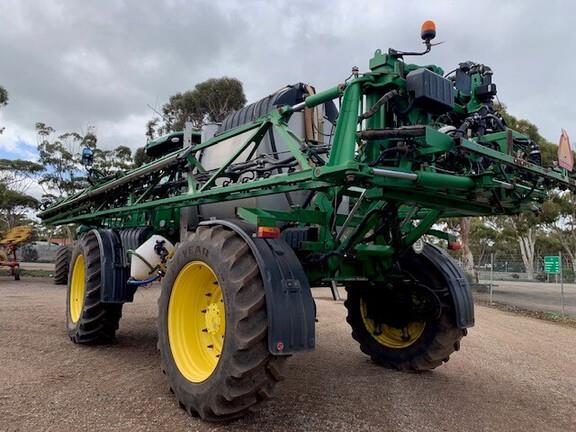 Photo 2. John Deere R4045 self propelled sprayer