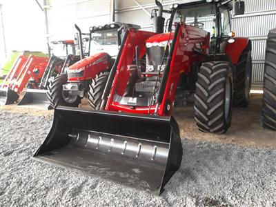 Photo 3. Massey Ferguson MF 7619 tractor