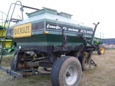 Photo 4. John Shearer 2175 Air Seeder Cart