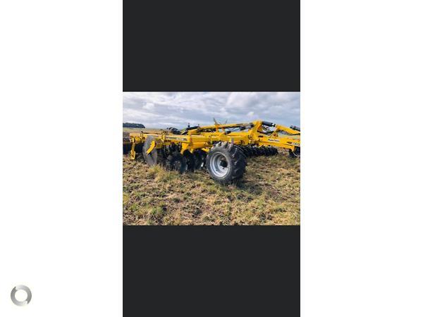 Photo 2. Bednar 6MT cultivator