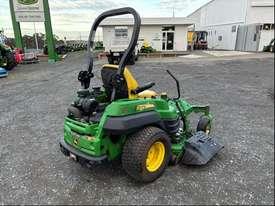Photo 2. John Deere Z925A zero turn mower