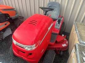 Snapper lawn garden tractor
