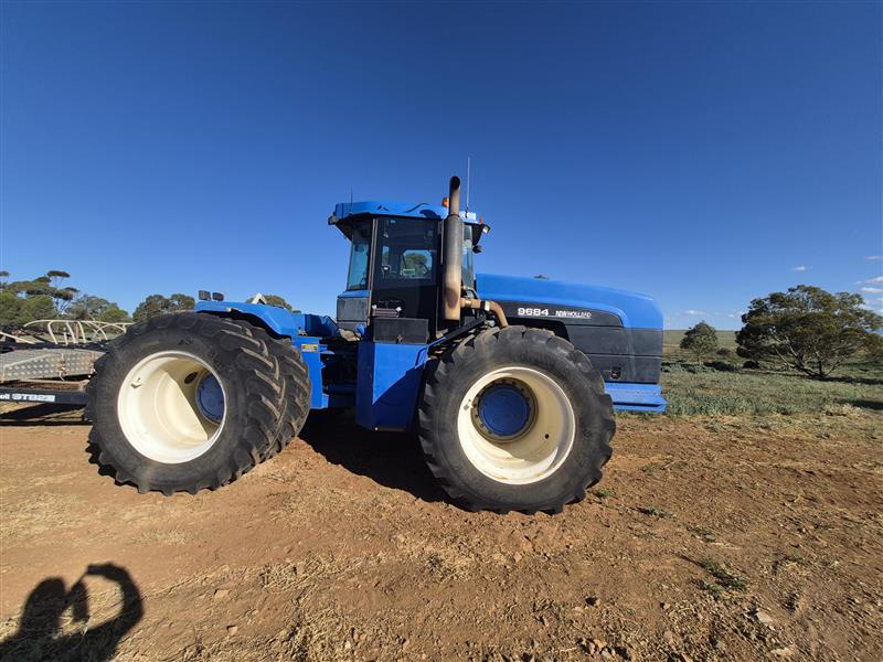 New Holland 9684 Tractor