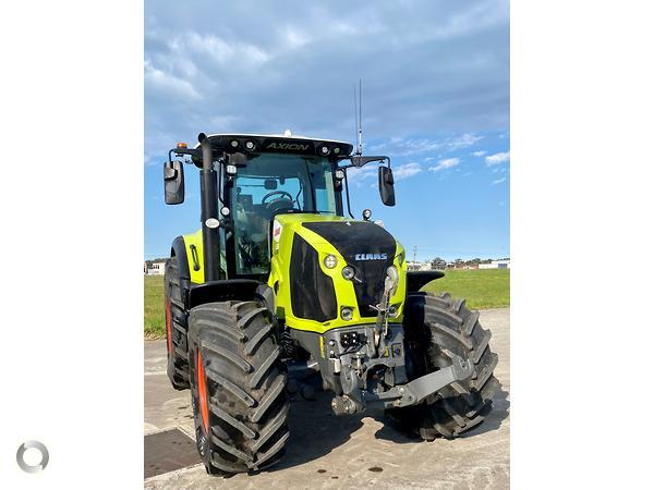 Photo 3. Claas Arion 80 HEX tractor