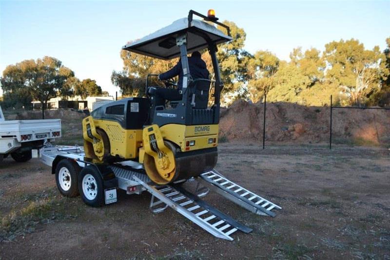 Photo 3. Sureweld SW3500E 3.5T aluminium compaction roller trailer