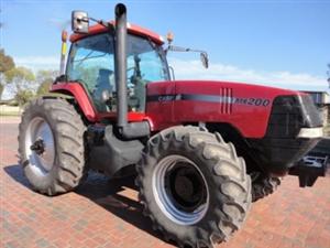 Photo 3. Case IH MX200 FWA/4WD