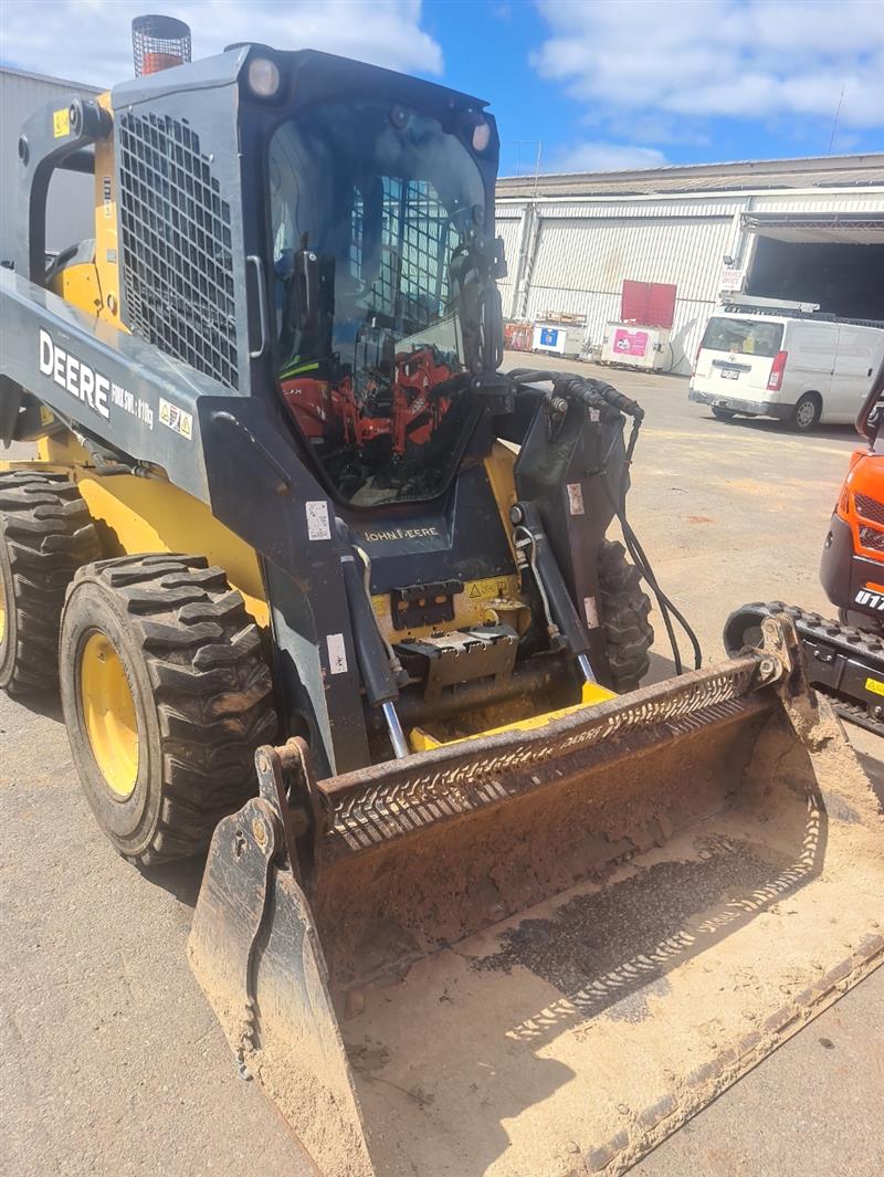 Used John Deere Skidsteer 326E, Loaders Excavators John Deere SA