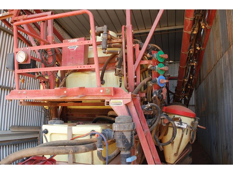 Hardi Commander 5030 boom sprayer, Sprayers & Equipment Hardi VIC
