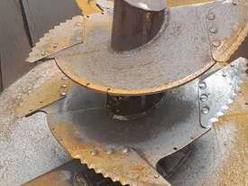 Photo 3. Faresin PF2.20 Plus Mixer Wagon