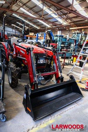 Photo 4. FARMALL 35B