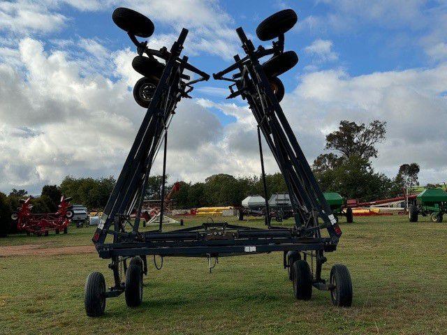 Photo 2. Flexi Coil 820 bar airseeder