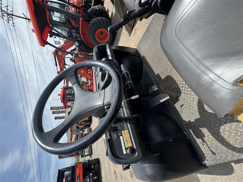 Photo 5. Toro Workman MDX