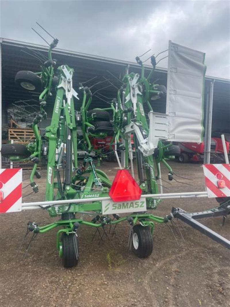 Photo 4. Samasz P8.89 tedder