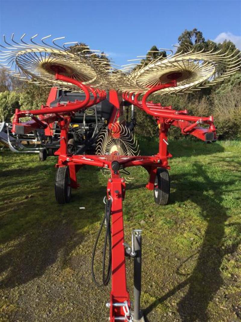 Sitrex QR10 rake, Hay Silage Equip Sitrex VIC Power Farming