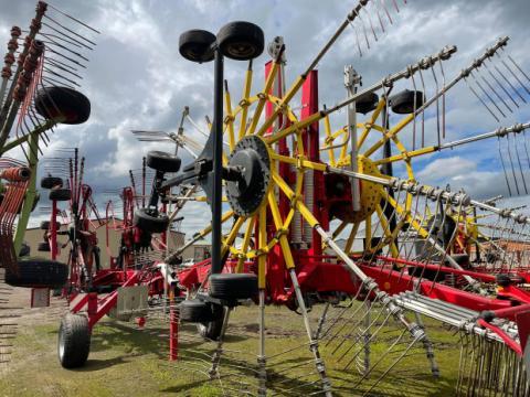 Pottinger TOP 962C rotor rake, Hay Silage Equip Pottinger VIC | Power ...