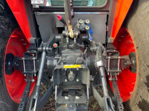 Photo 4. Kioti PX1052 tractor