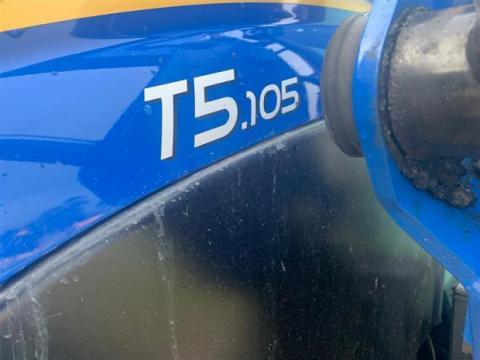 Photo 4. New Holland T5.105 tractor