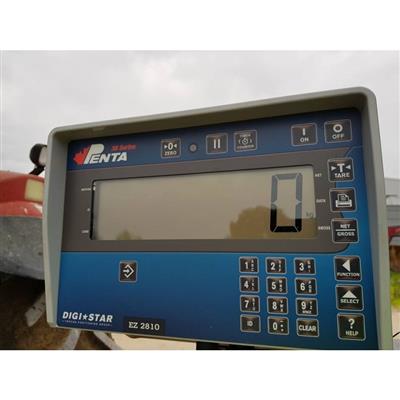 Photo 4. PENTA 9630HD TMR MIXER WAGON