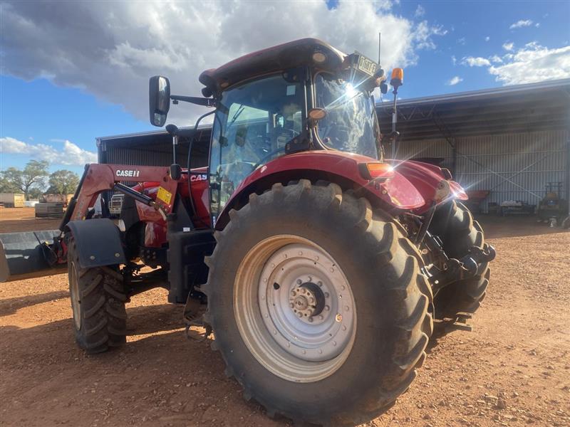 Photo 2. Case IH Puma 210 CVT tractor