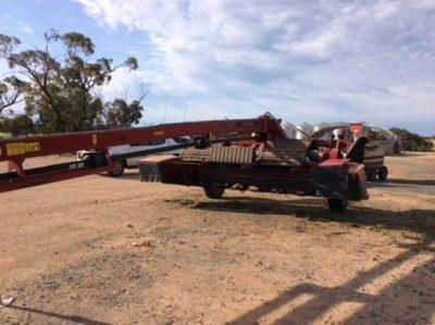 Photo 3. Case IH DC163 mower conditioner