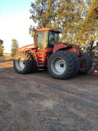 Photo 2. Case IH Steiger 400 Classic tractor