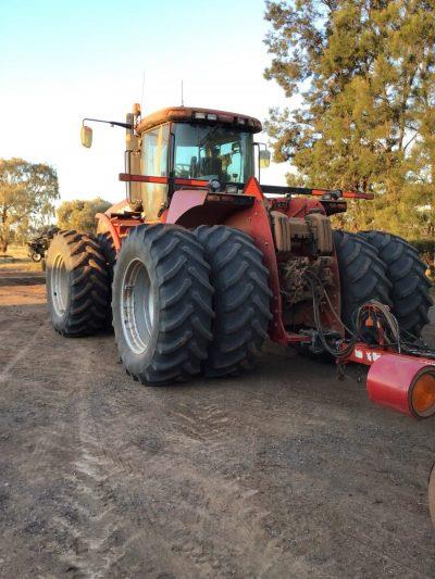 Photo 4. Case IH Steiger 400 Classic tractor