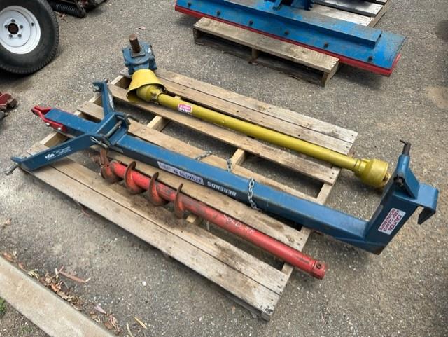 Photo 5. Kubota L245DT