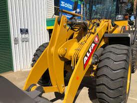 Photo 3. Lovol WL958K-ZF 18 tonne wheel loader