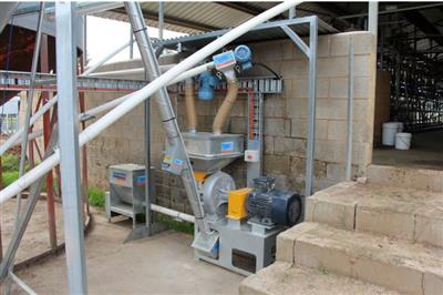 Photo 3. NFS FEEDMASTER ATTRITION DISC MILLS