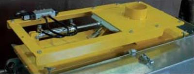 Photo 2. NFS FEEDMASTER ROLLER MILLS