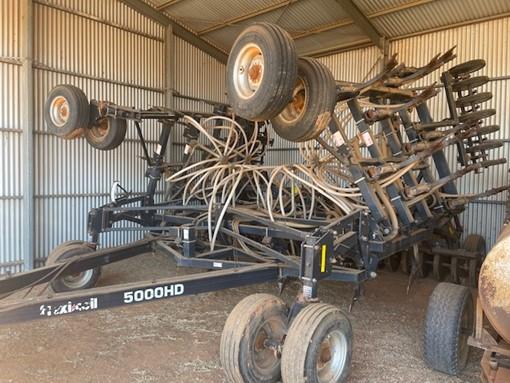 Flexi-Coil 5000HD Air Drill & Simplicity 6000 Air Cart